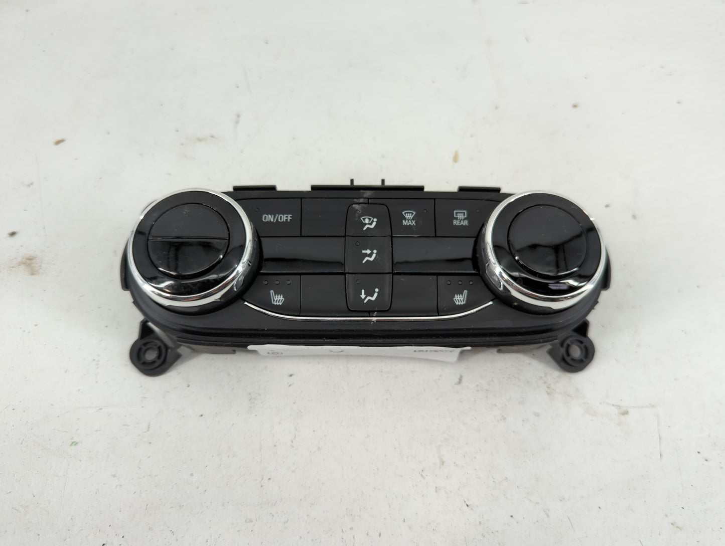 2021-2022 Chevrolet Trailblazer Climate Control Module Temperature AC/Heater Replacement P/N:42775574 Fits Fits 2021 2022 OE