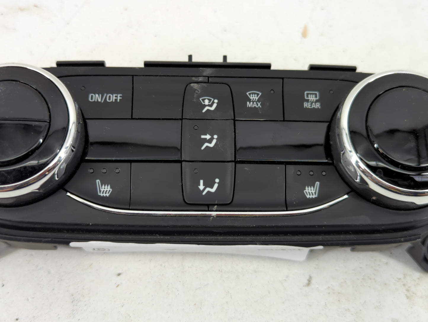 2021-2022 Chevrolet Trailblazer Climate Control Module Temperature AC/Heater Replacement P/N:42775574 Fits Fits 2021 2022 OE