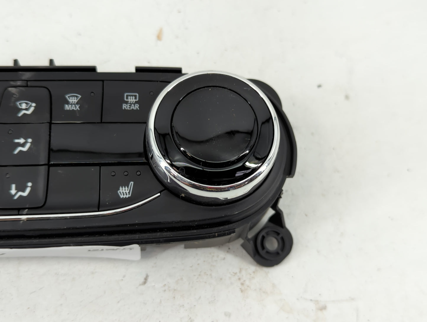 2021-2022 Chevrolet Trailblazer Climate Control Module Temperature AC/Heater Replacement P/N:42775574 Fits Fits 2021 2022 OE