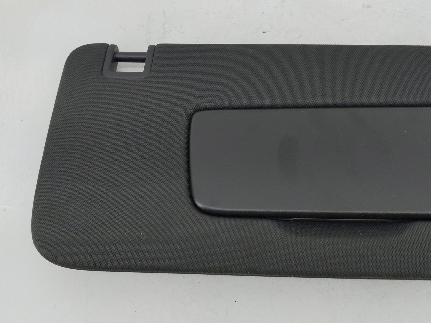 2021-2022 Chevrolet Trailblazer Sun Visor Shade Replacement Passenger Right Mirror Fits Fits 2021 2022 OEM Used Auto Parts -