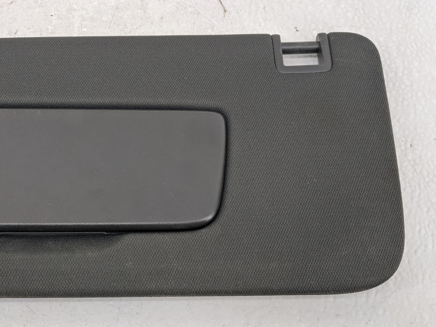 2021-2022 Chevrolet Trailblazer Sun Visor Shade Replacement Driver Left Mirror Fits Fits 2021 2022 OEM Used Auto Parts - Oem