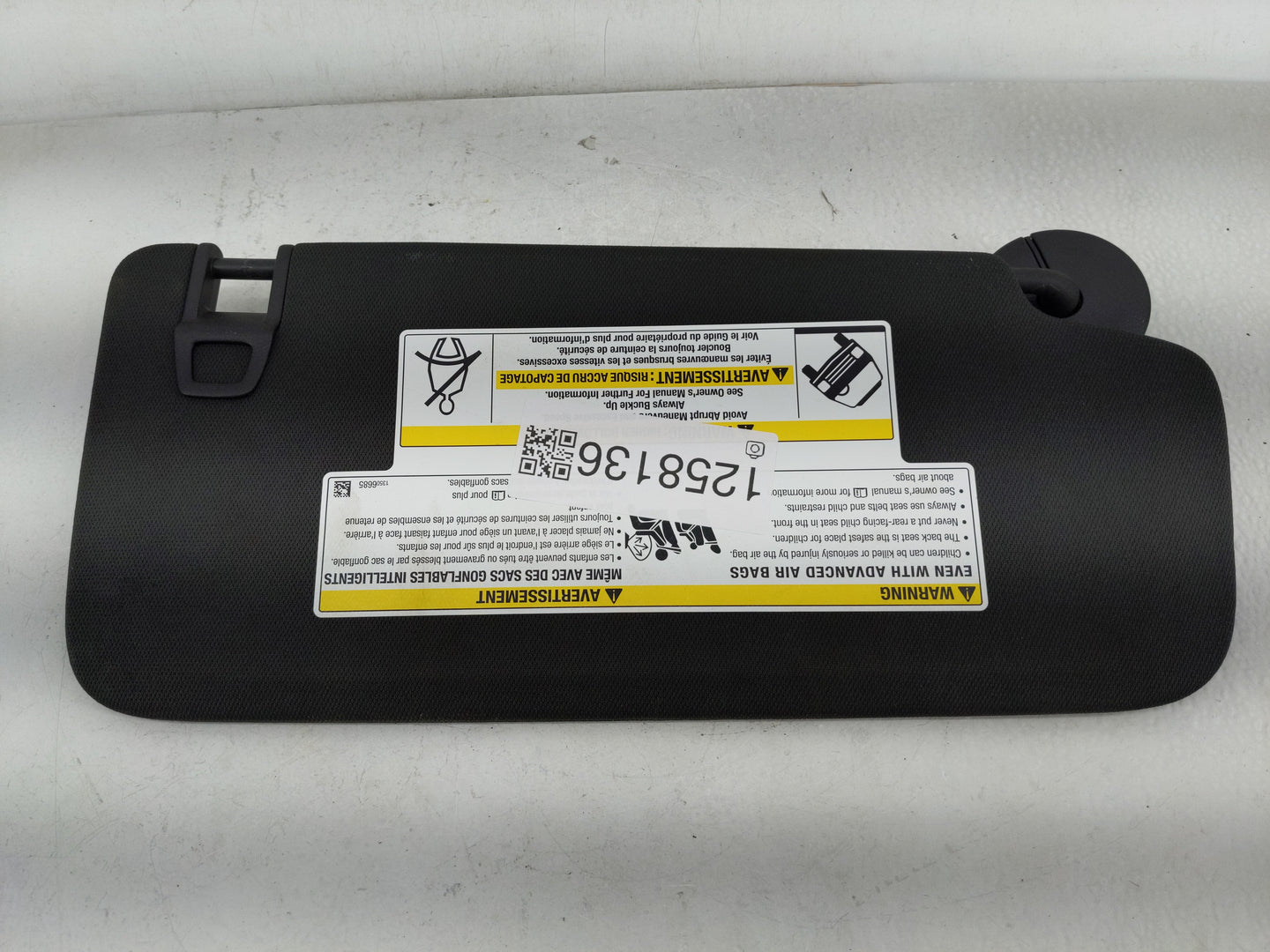 2021-2022 Chevrolet Trailblazer Sun Visor Shade Replacement Driver Left Mirror Fits Fits 2021 2022 OEM Used Auto Parts - Oem