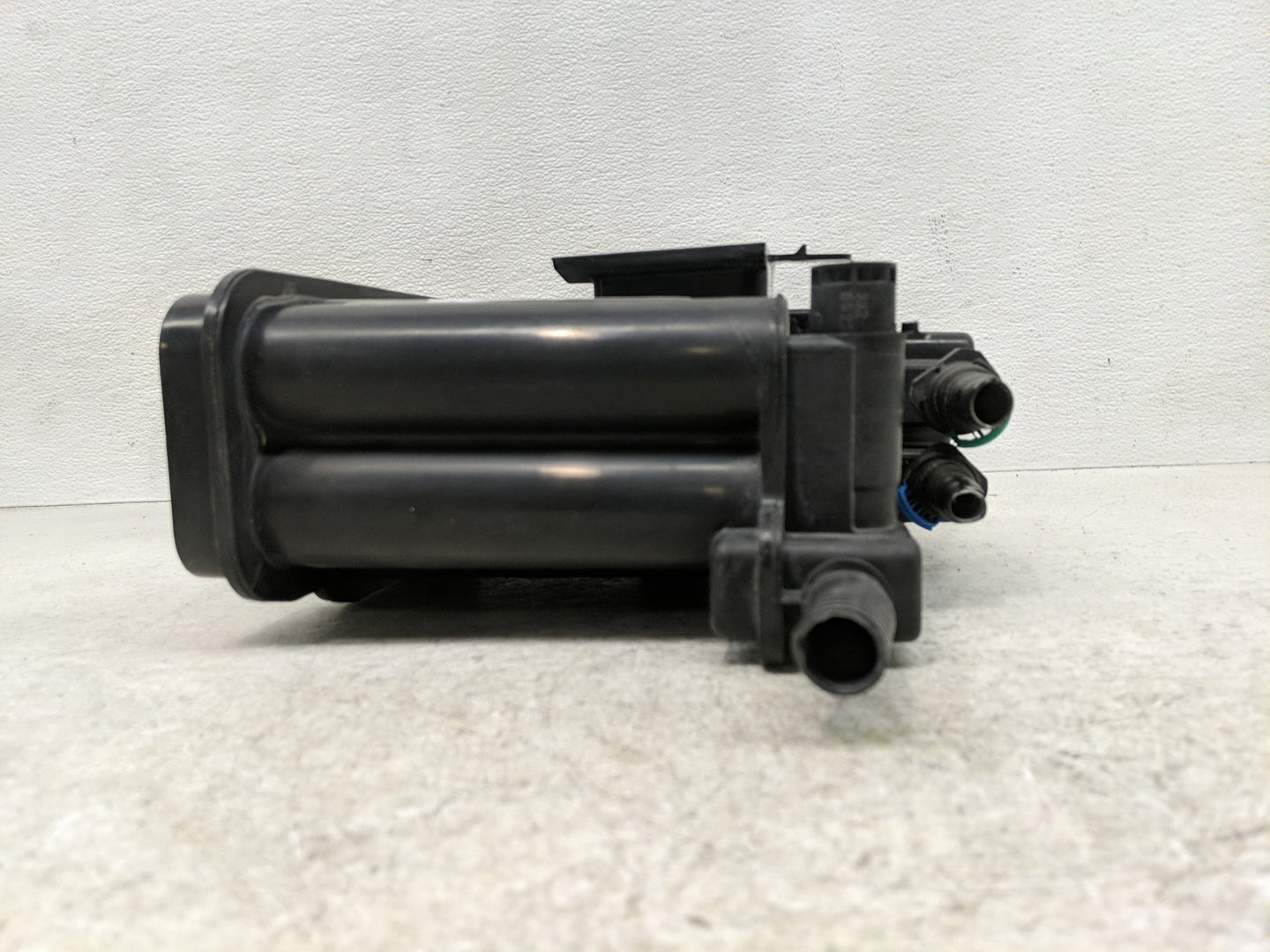 2023 Chevrolet Trailblazer Fuel Vapor Charcoal Canister - Oemusedautoparts1.com