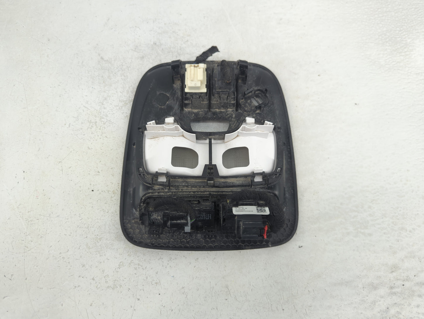 2023 Chevrolet Trailblazer Overhead Roof Console - Oemusedautoparts1.com