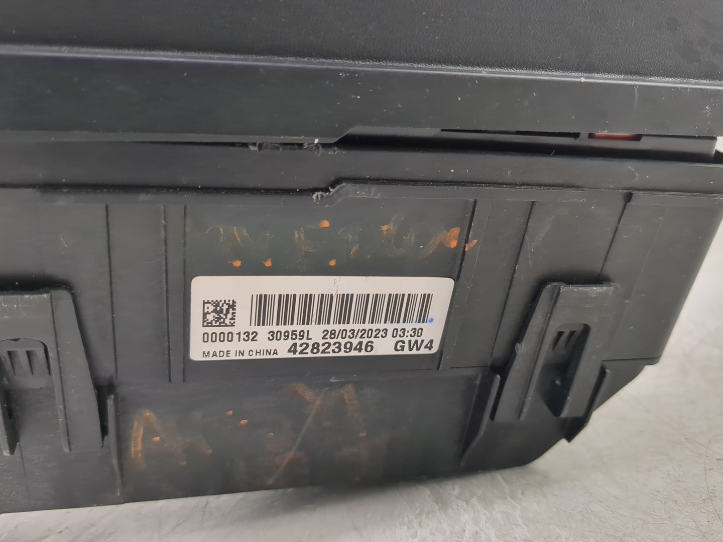 2023 Chevrolet Trailblazer Fusebox Fuse Box Panel Relay Module P/N:42823946 Fits OEM Used Auto Parts - Oemusedautoparts1.com