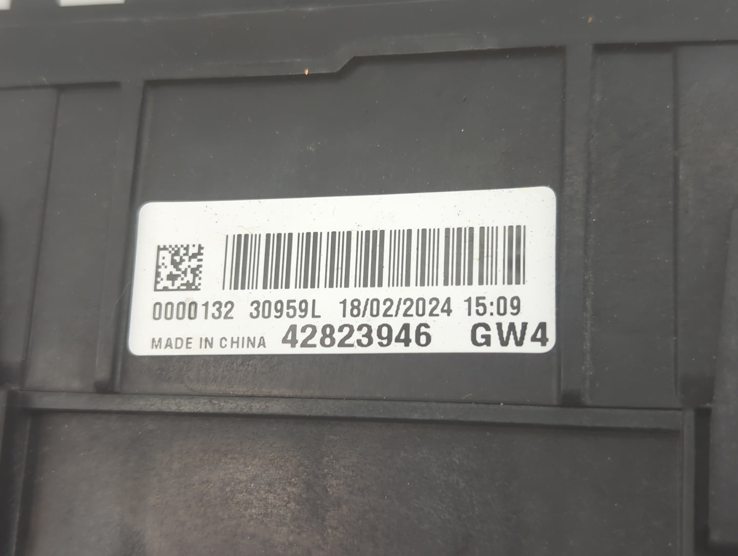 2023 Chevrolet Trailblazer Fusebox Fuse Box Panel Relay Module P/N:42823946 Fits OEM Used Auto Parts - Oemusedautoparts1.com