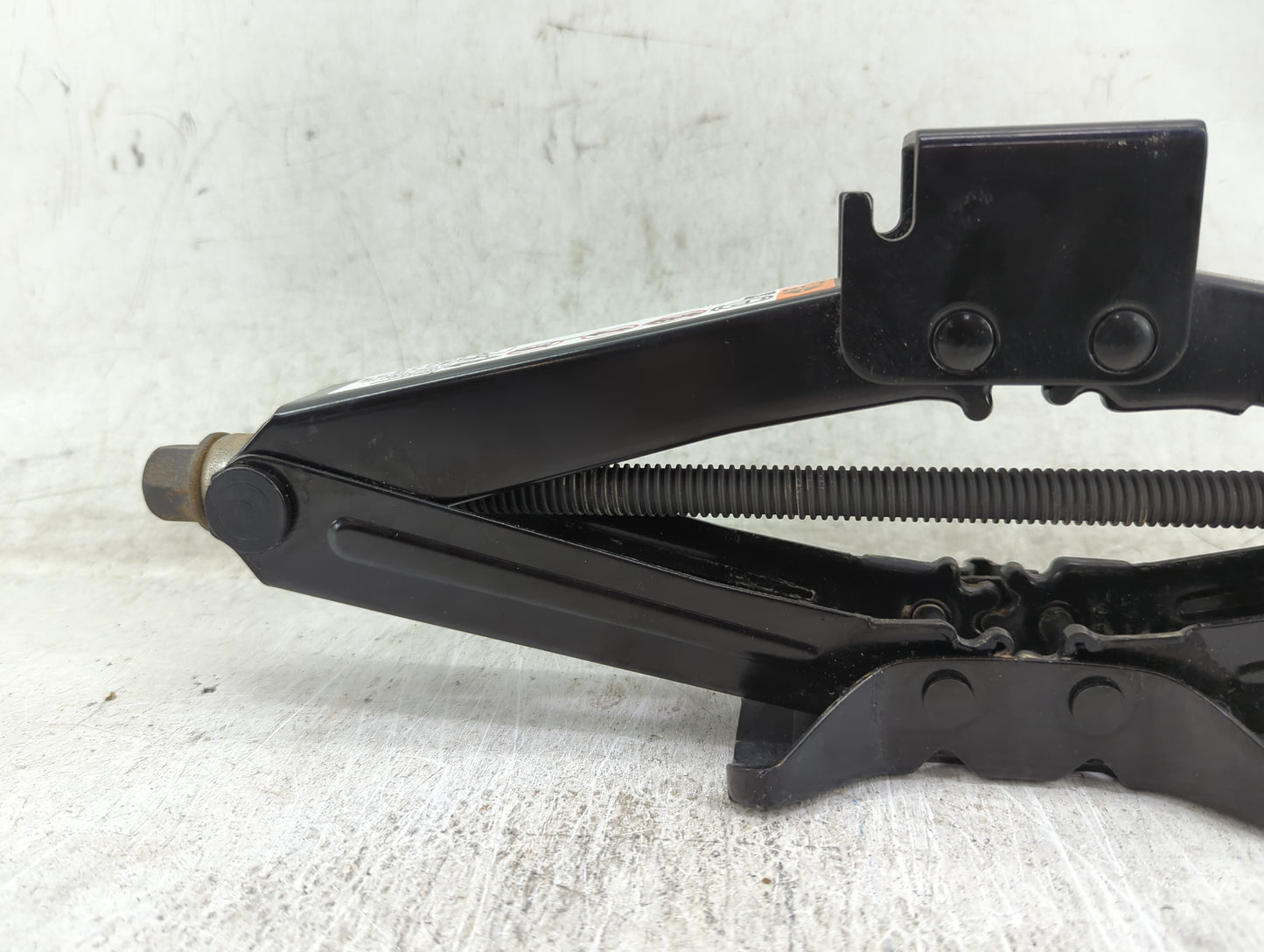 2023 Chevrolet Trailblazer Spare Scissor Car Jack 1429230 - Oemusedautoparts1.com