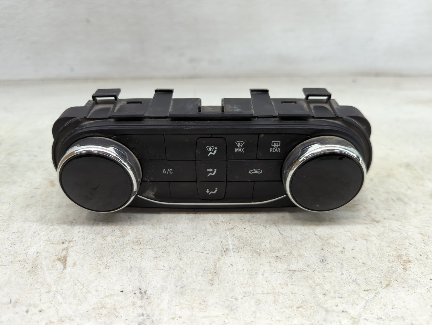 2023 Chevrolet Trailblazer Climate Control Module Temperature AC/Heater Replacement P/N:42775570 7370200000000X, 545290509 F