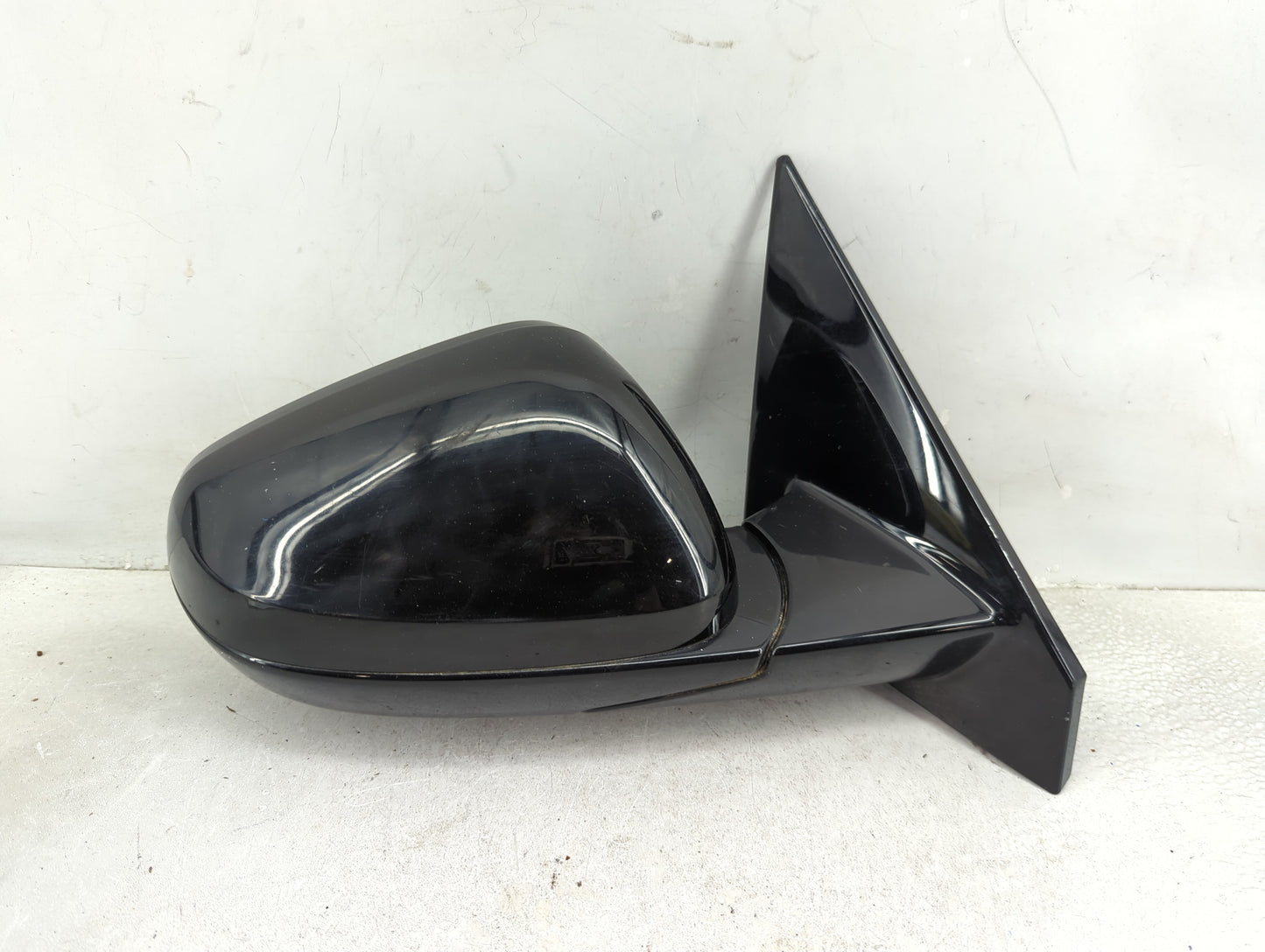 2021-2022 Chevrolet Trailblazer Passenger Side View Mirror - Right Door Mirror OEM Used - Oemusedautoparts1.com