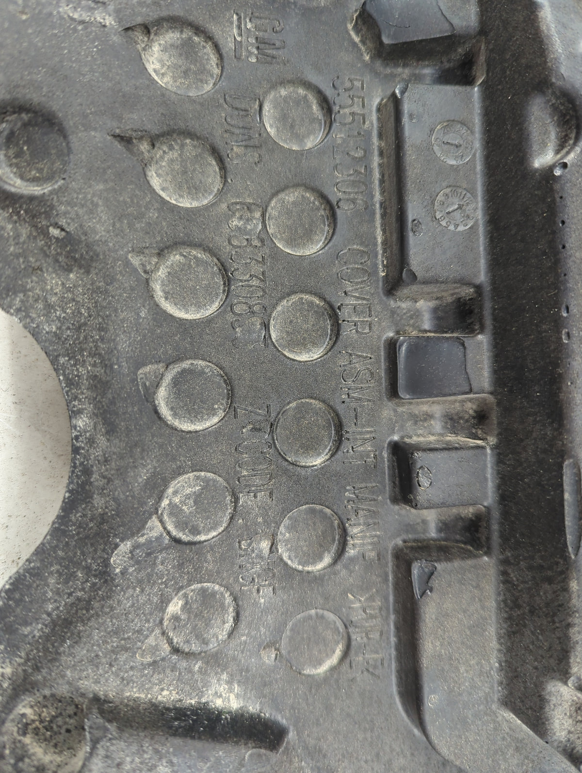 2023 Chevrolet Trailblazer Engine Cover - Oemusedautoparts1.com