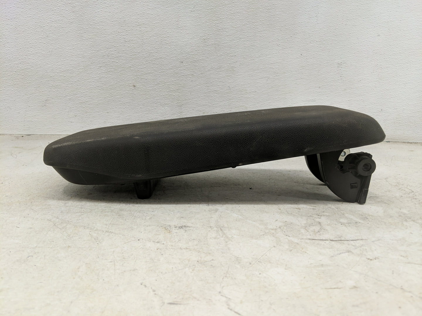2023 Chevrolet Trailblazer Center Console Armrest Cover Lid Fits OEM Used Auto Parts - Oemusedautoparts1.com
