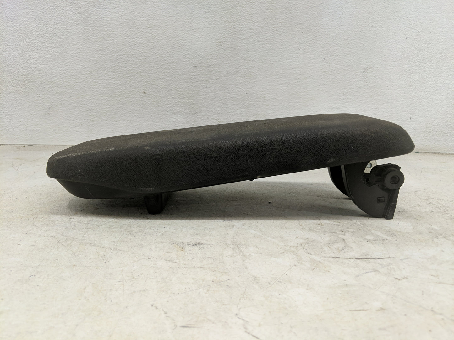 2023 Chevrolet Trailblazer Center Console Armrest Cover Lid Fits OEM Used Auto Parts - Oemusedautoparts1.com