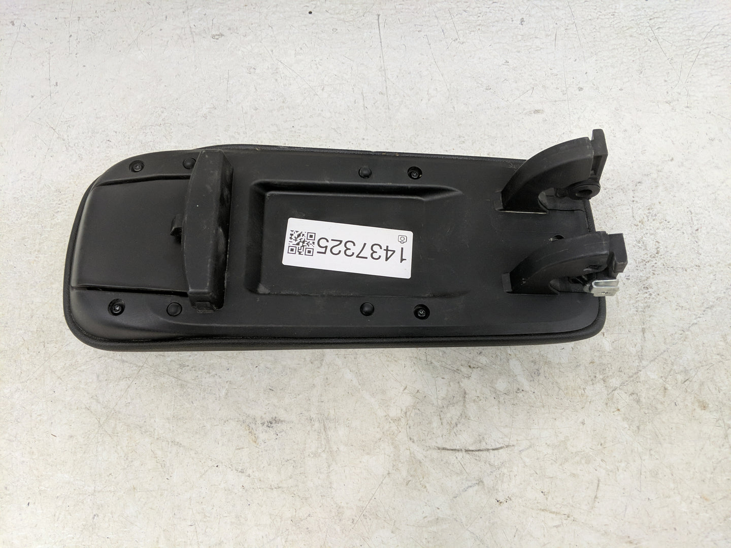 2023 Chevrolet Trailblazer Center Console Armrest Cover Lid Fits OEM Used Auto Parts - Oemusedautoparts1.com