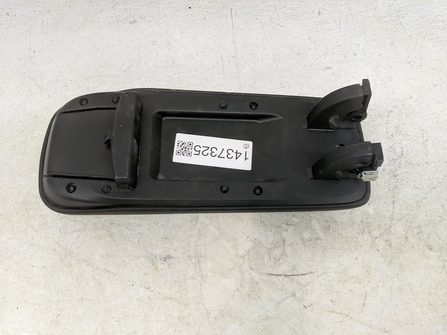 2023 Chevrolet Trailblazer Center Console Armrest Cover Lid Fits OEM Used Auto Parts - Oemusedautoparts1.com