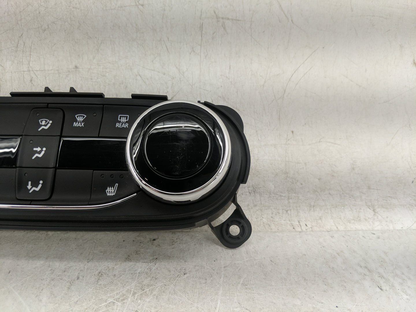 2023 Chevrolet Trailblazer Climate Control Module Temperature AC/Heater Replacement P/N:42775574 7370200000000X, 545290509 F