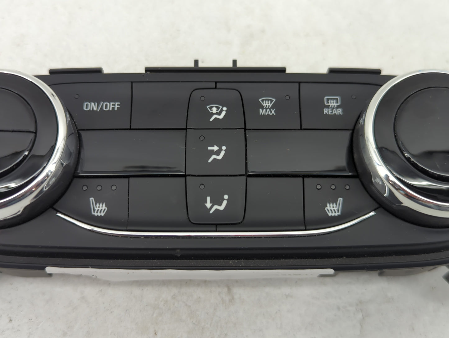 2021-2022 Chevrolet Trailblazer Climate Control Module Temperature AC/Heater Replacement P/N:42775574 7370200000000X Fits OE
