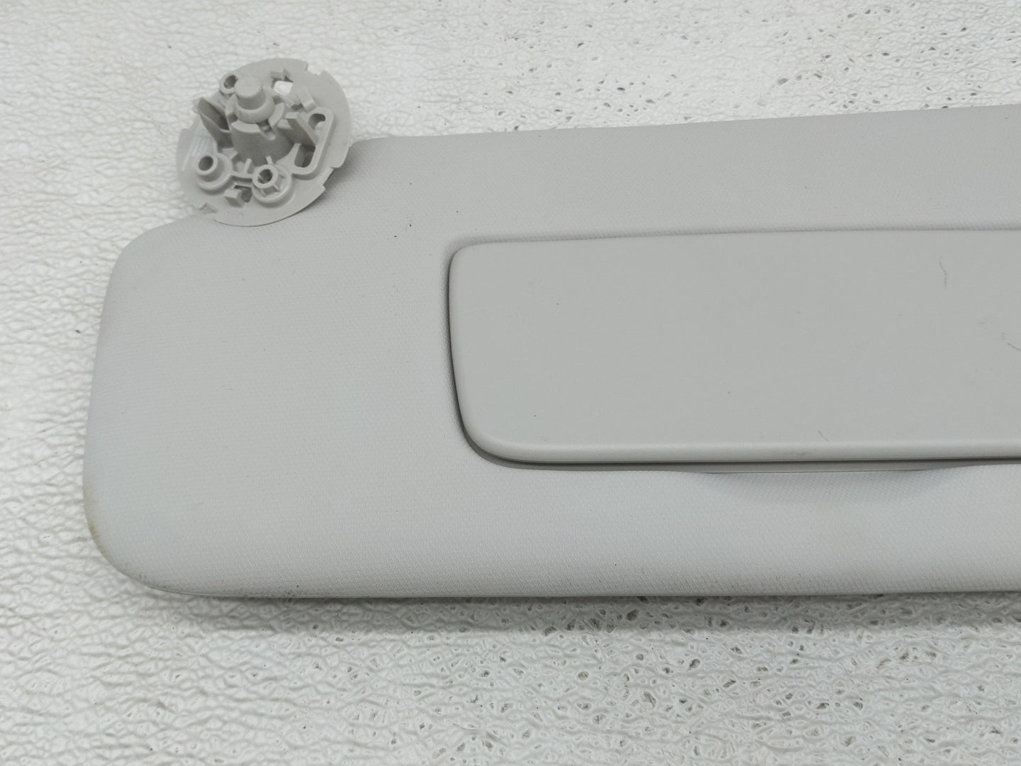 2023 Chevrolet Trail Blazer Sun Visor Shade Replacement Driver Left Mirror Fits OEM Used Auto Parts - Oemusedautoparts1.com