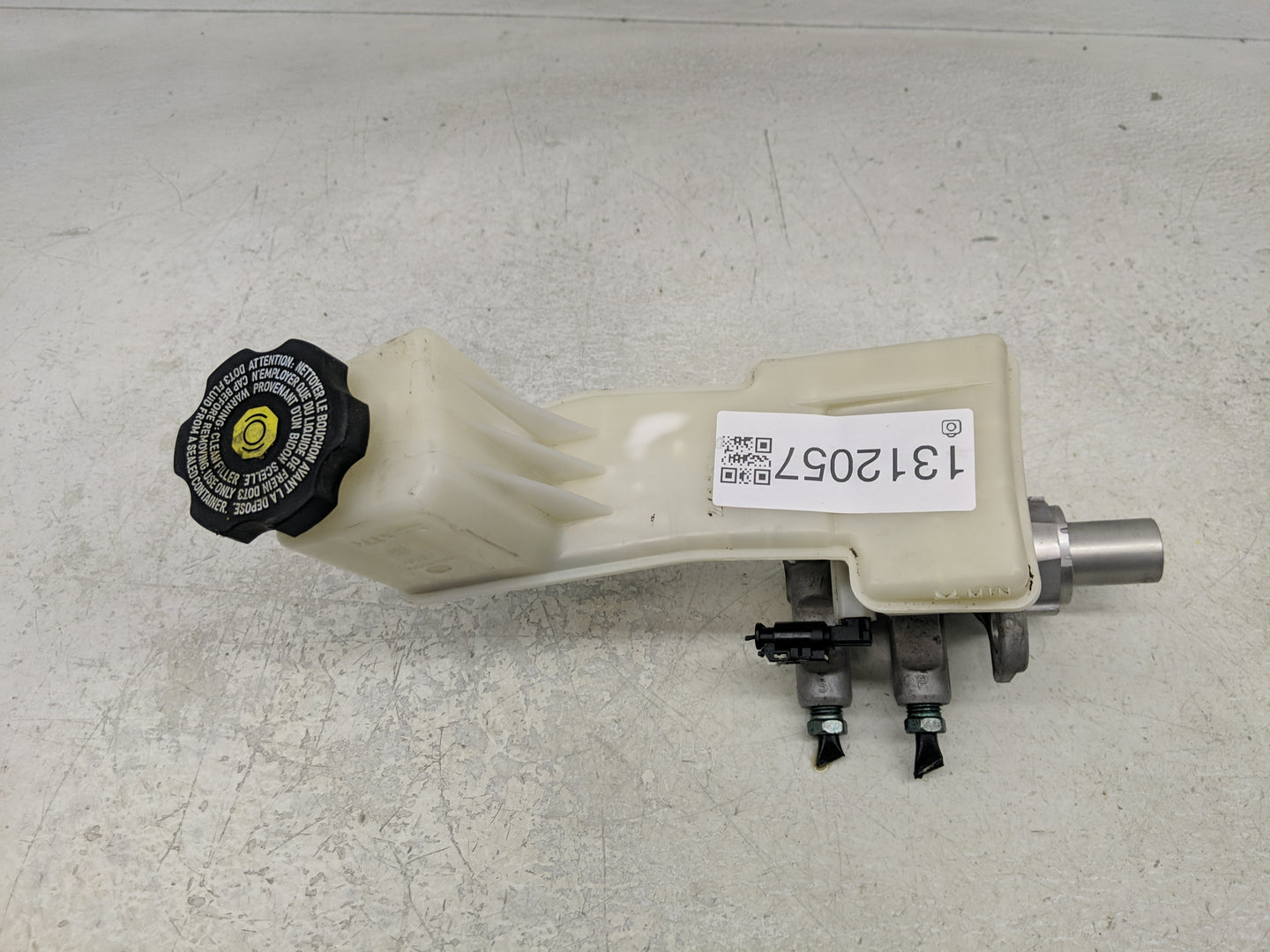 2018-2022 Chevrolet Traverse Brake Master Cylinder - Oemusedautoparts1.com