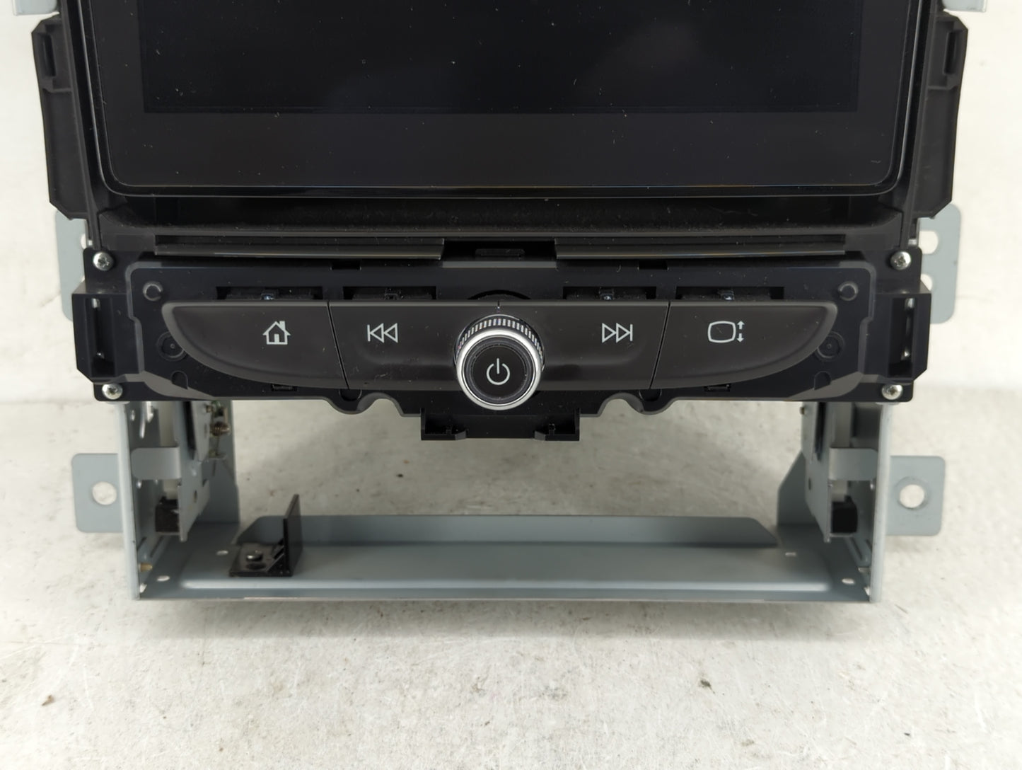 2023 Chevrolet Traverse Radio AM FM Cd Player Receiver Replacement P/N:86778044 Fits OEM Used Auto Parts - Oemusedautoparts1