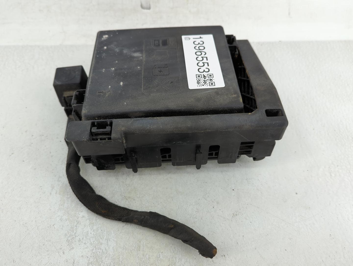 2023 Chevrolet Traverse Fusebox Fuse Box Panel Relay Module P/N:85140176 Fits OEM Used Auto Parts - Oemusedautoparts1.com