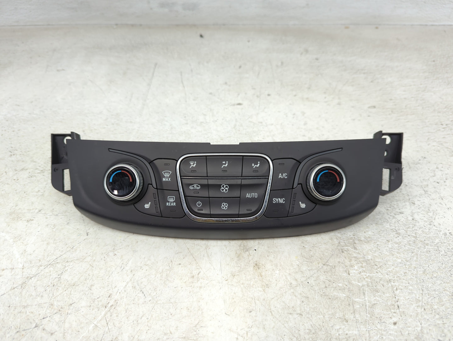 2023 Chevrolet Traverse Climate Control Module Temperature AC/Heater Replacement P/N:000235226 85557932 Fits OEM Used Auto P