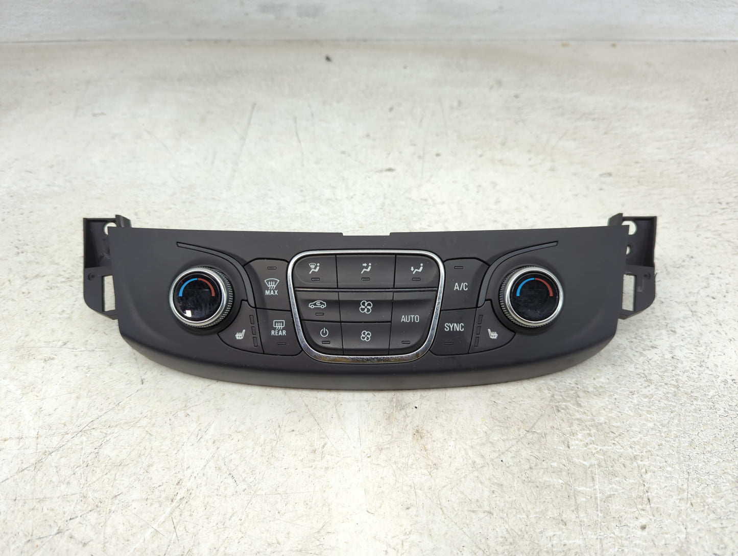 2023 Chevrolet Traverse Climate Control Module Temperature AC/Heater Replacement P/N:000235226 85557932 Fits OEM Used Auto P
