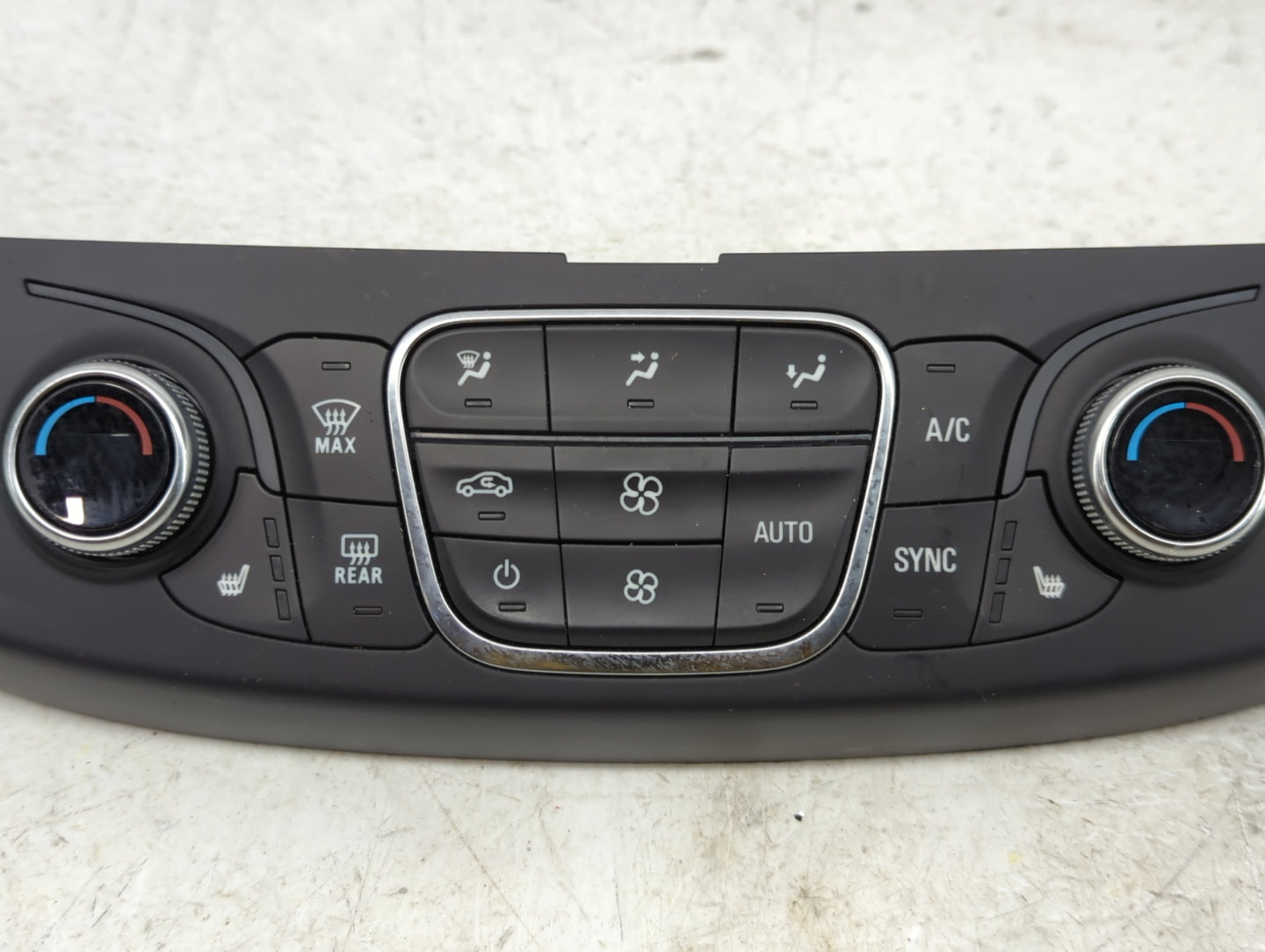2023 Chevrolet Traverse Climate Control Module Temperature AC/Heater Replacement P/N:000235226 85557932 Fits OEM Used Auto P