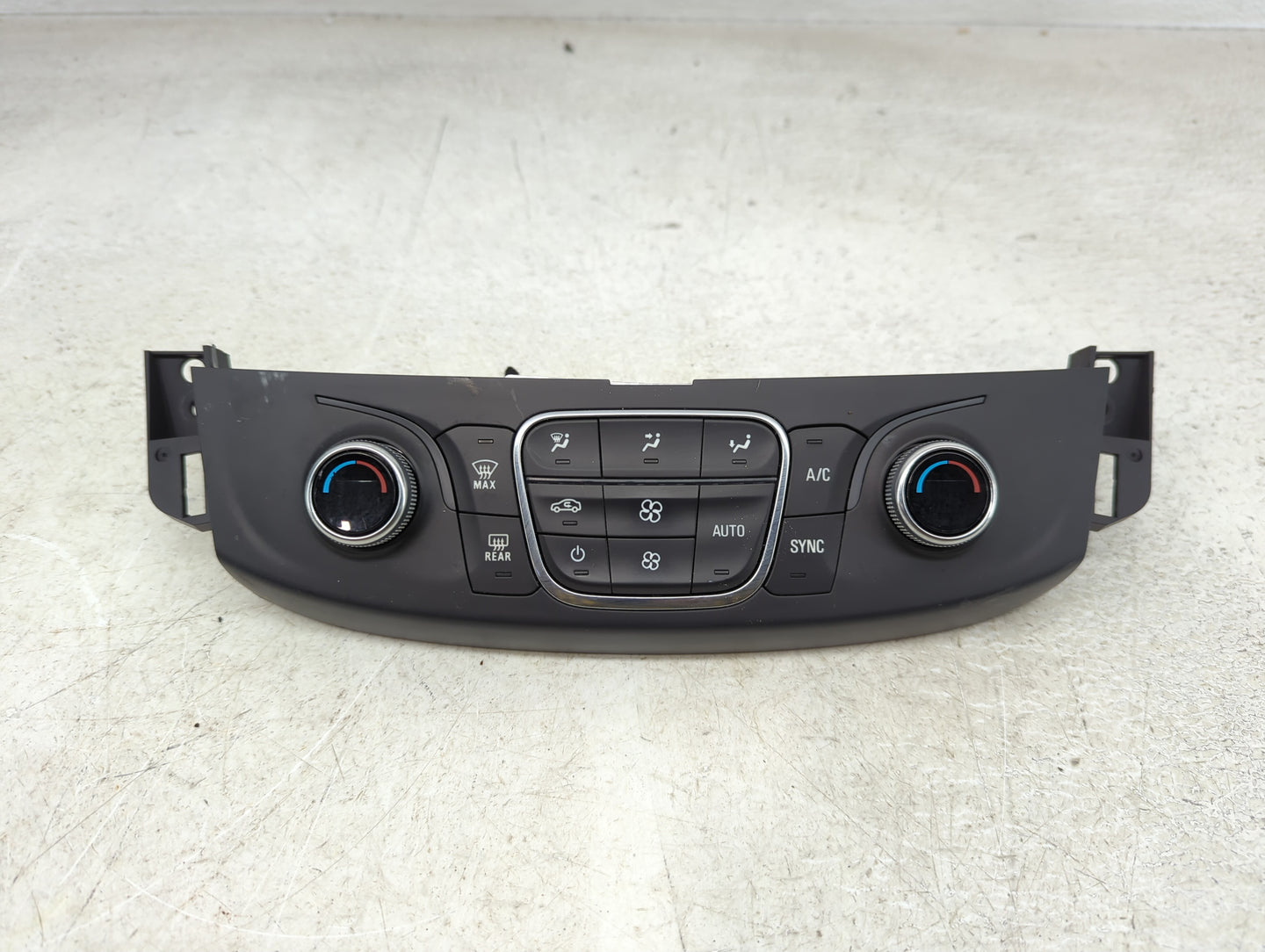 2023 Chevrolet Traverse Climate Control Module Temperature AC/Heater Replacement P/N:000235226 85557933 Fits OEM Used Auto P