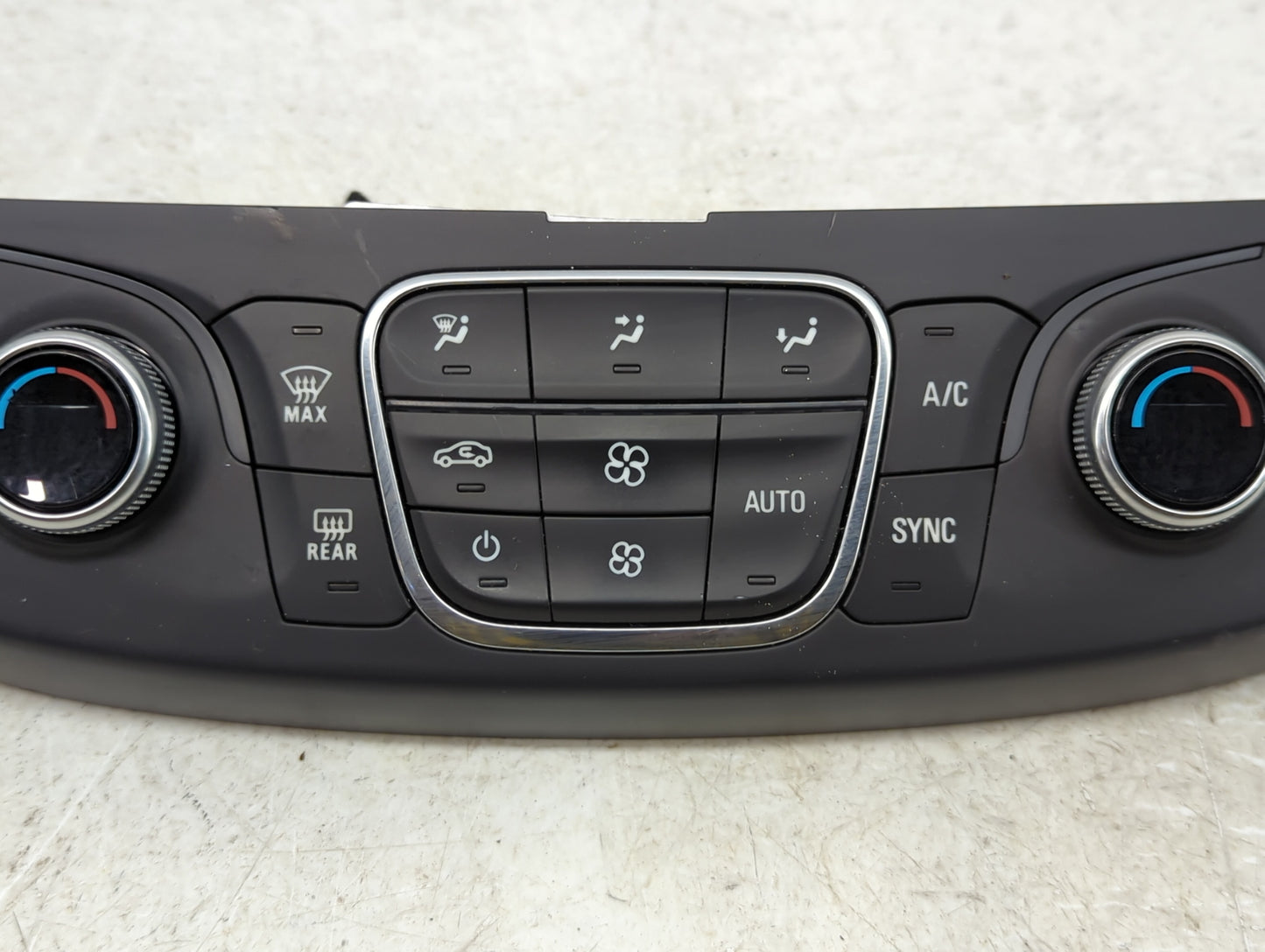 2023 Chevrolet Traverse Climate Control Module Temperature AC/Heater Replacement P/N:000235226 85557933 Fits OEM Used Auto P