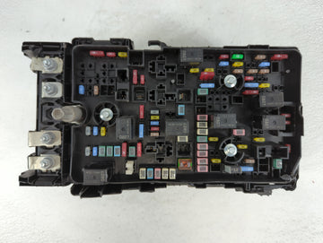 2023 Chrysler Pacifica Fusebox Fuse Box Panel Relay Module P/N:6356-5509 Fits OEM Used Auto Parts - Oemusedautoparts1.com
