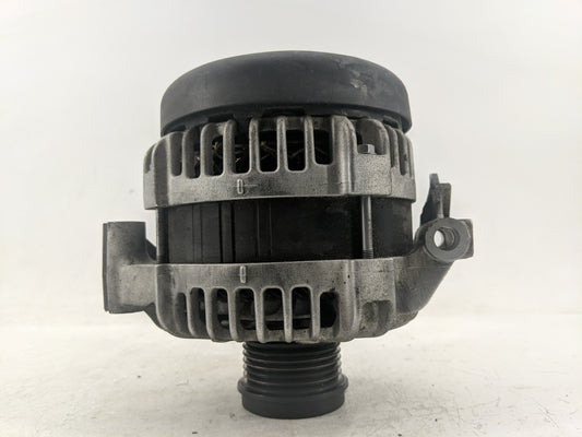 2021-2022 Chrysler Pacifica Alternator Replacement Generator Charging Assembly Engine OEM P/N:68417025AA Fits Fits 2021 2022 OEM Used Auto Parts