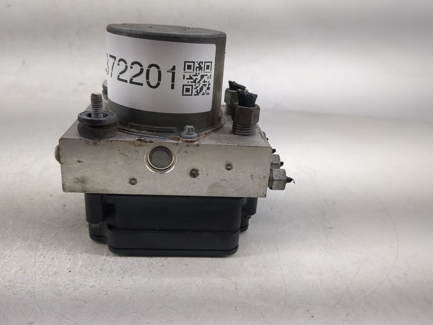 2020-2022 Chrysler Pacifica ABS Pump Control Module Replacement P/N:68433479AB Fits Fits 2020 2021 2022 OEM Used Auto Parts 