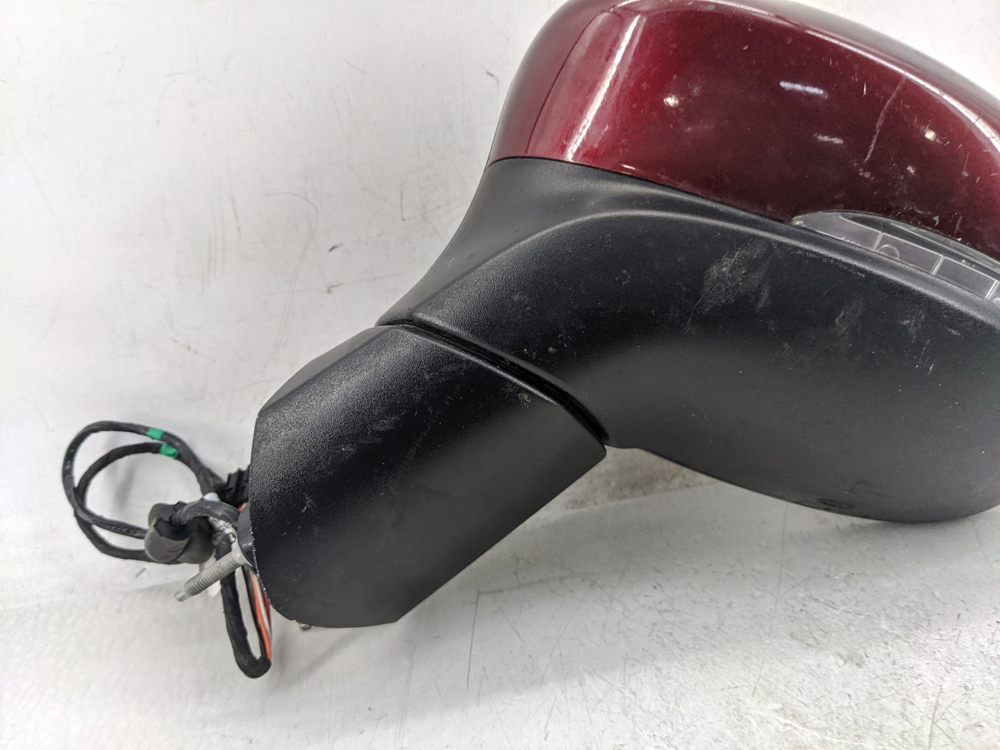 2021-2022 Chrysler Pacifica Driver Side View Mirror - Left Door Mirror OEM Used - Oemusedautoparts1.com