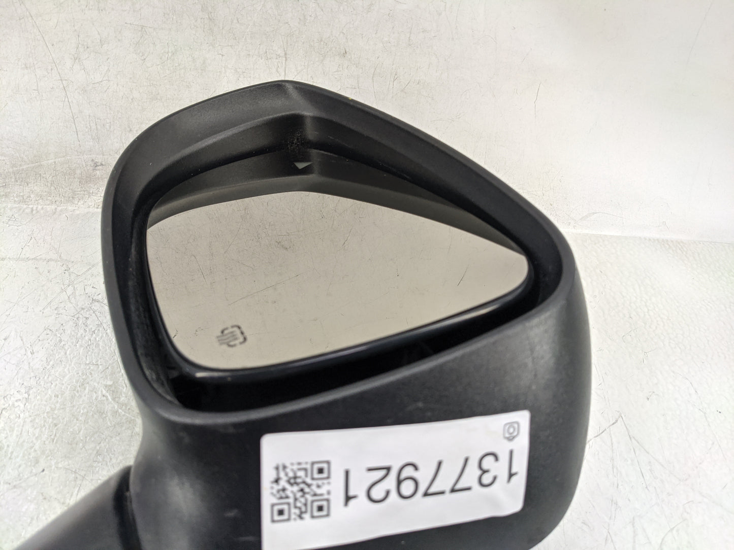 2021-2022 Chrysler Pacifica Driver Side View Mirror - Left Door Mirror OEM Used - Oemusedautoparts1.com