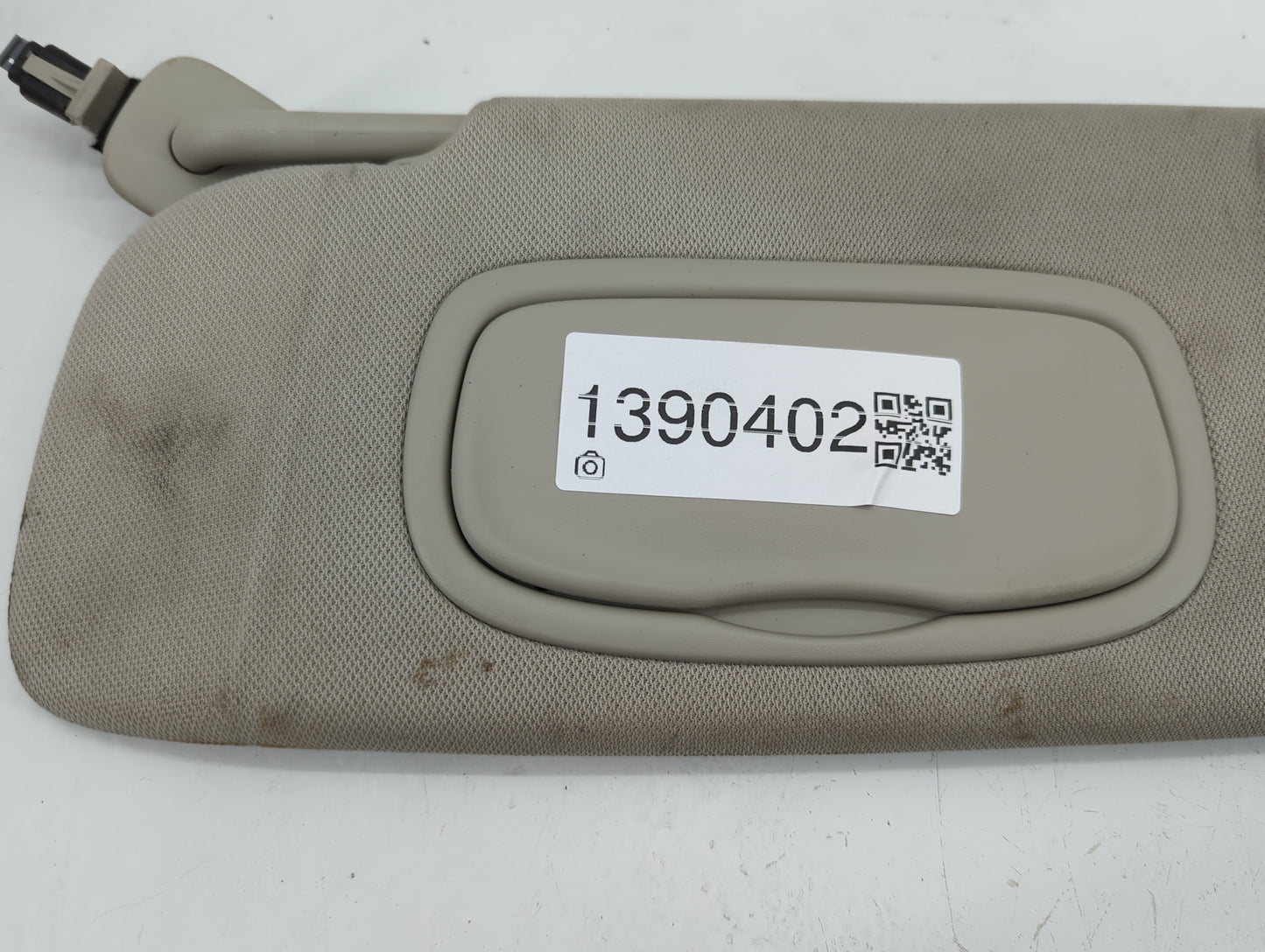 2021-2022 Chrysler Pacifica Sun Visor Shade Replacement Driver Left Mirror Fits Fits 2021 2022 OEM Used Auto Parts - Oemused