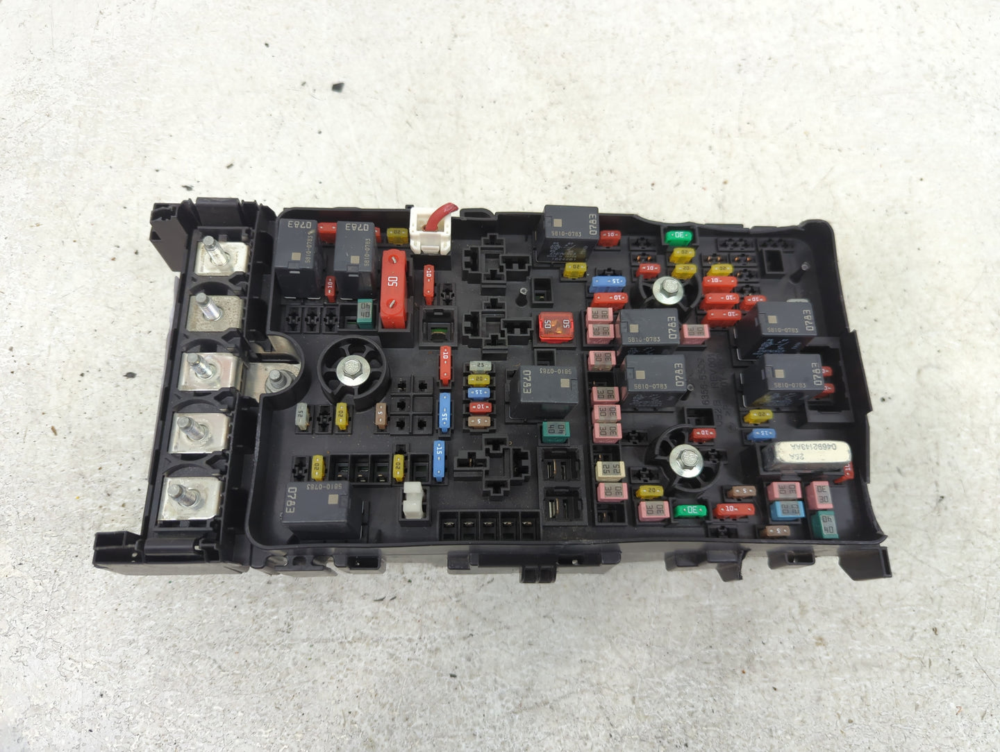 2022 Chrysler Pacifica Fusebox Fuse Box Panel Relay Module P/N:6356-5509 Fits OEM Used Auto Parts - Oemusedautoparts1.com