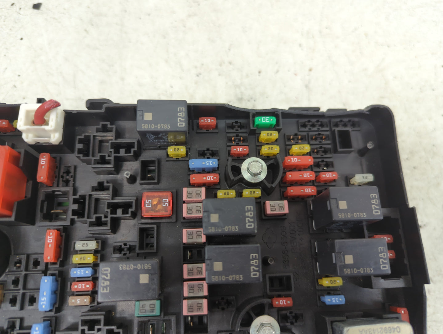 2022 Chrysler Pacifica Fusebox Fuse Box Panel Relay Module P/N:6356-5509 Fits OEM Used Auto Parts - Oemusedautoparts1.com