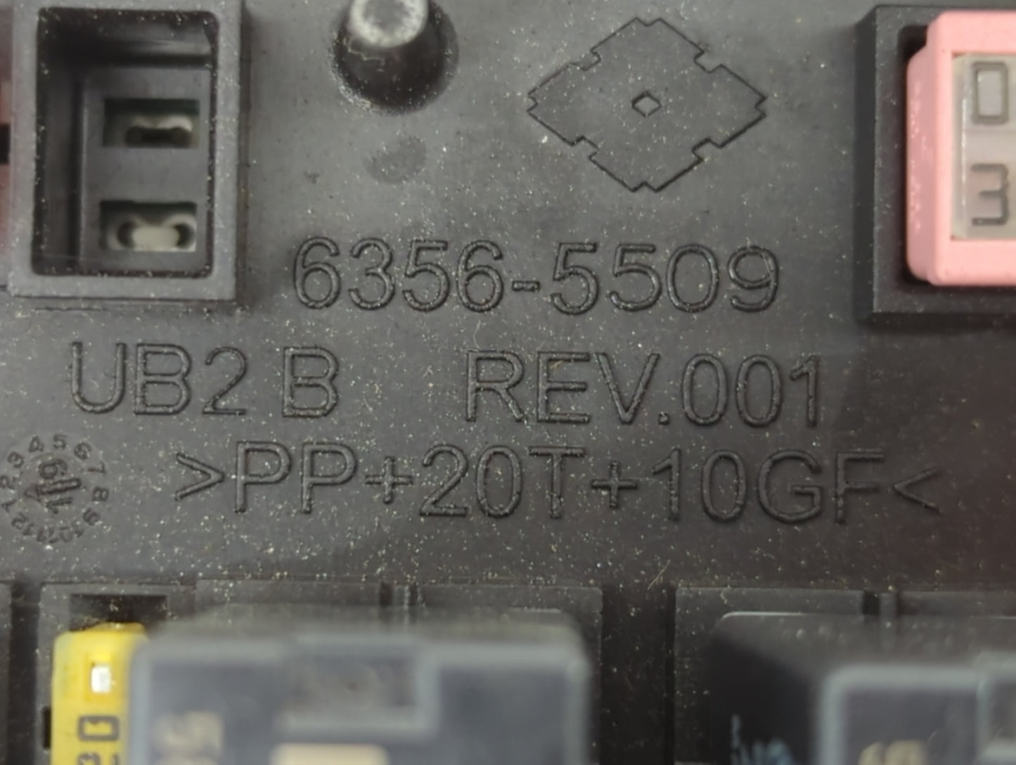 2022 Chrysler Pacifica Fusebox Fuse Box Panel Relay Module P/N:6356-5509 Fits OEM Used Auto Parts - Oemusedautoparts1.com