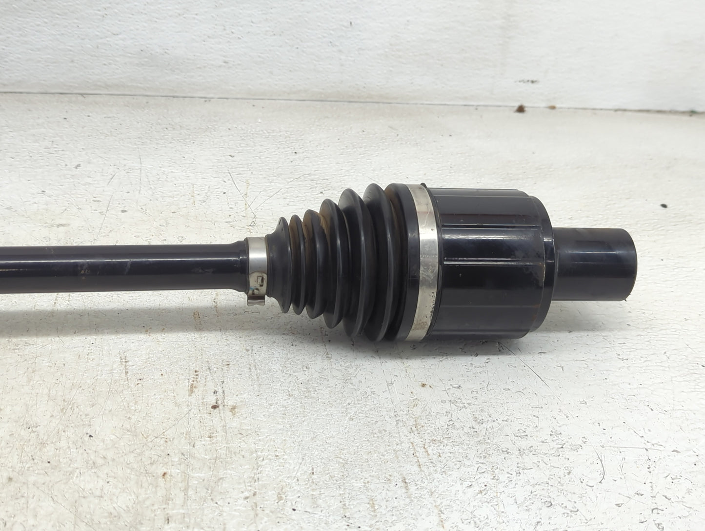 2020-2022 Chrysler Pacifica Axle Shaft Rear Driver Cv C/v - Oemusedautoparts1.com