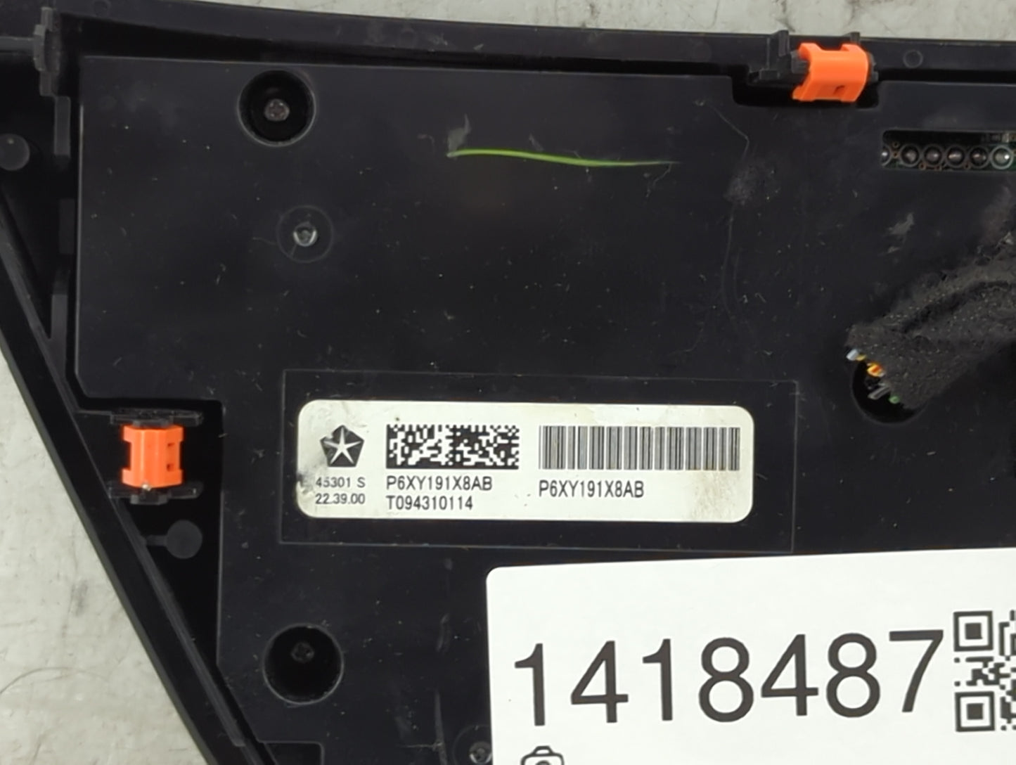 2021-2022 Chrysler Pacifica Climate Control Module Temperature AC/Heater Replacement P/N:P6XY191X8AB Fits Fits 2021 2022 OEM