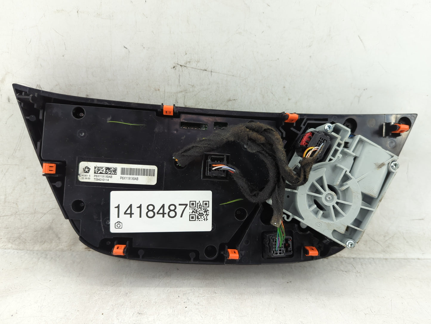 2021-2022 Chrysler Pacifica Climate Control Module Temperature AC/Heater Replacement P/N:P6XY191X8AB Fits Fits 2021 2022 OEM