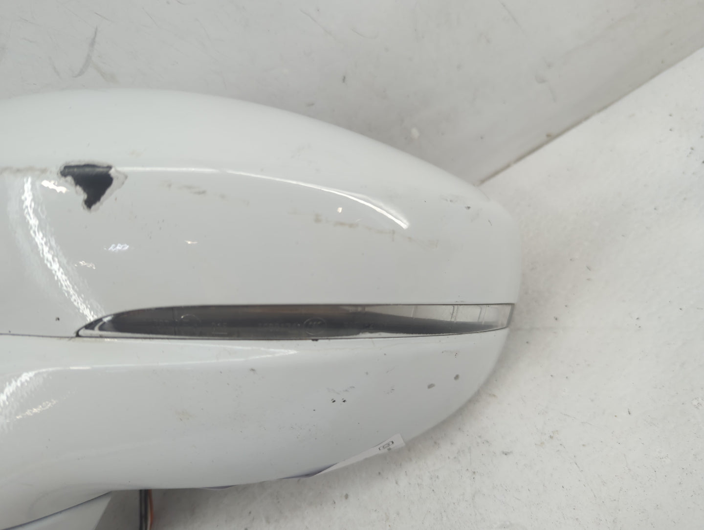 2022 Chrysler Pacifica Driver Side View Mirror - Left Door Mirror OEM Used - Oemusedautoparts1.com