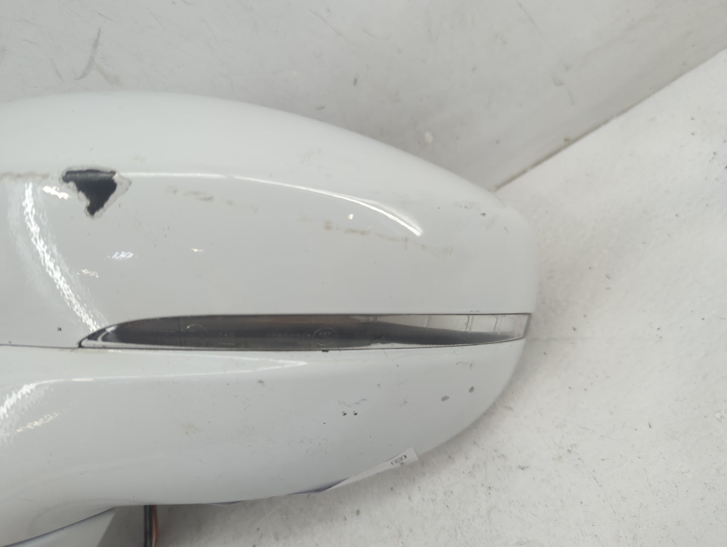 2022 Chrysler Pacifica Driver Side View Mirror - Left Door Mirror OEM Used - Oemusedautoparts1.com