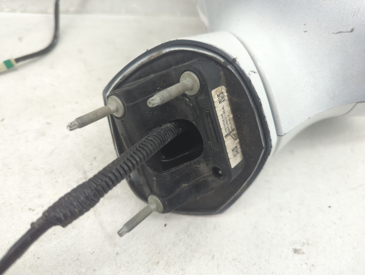 2022 Chrysler Pacifica Driver Side View Mirror - Left Door Mirror OEM Used - Oemusedautoparts1.com