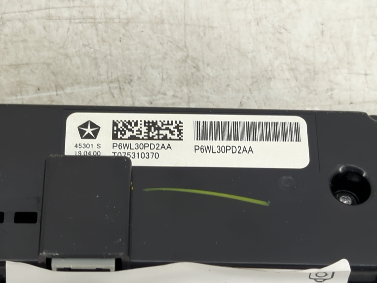 2022 Chrysler Pacifica Climate Control Module Temperature AC/Heater Replacement P/N:P6WL30PD2AA Fits OEM Used Auto Parts - O