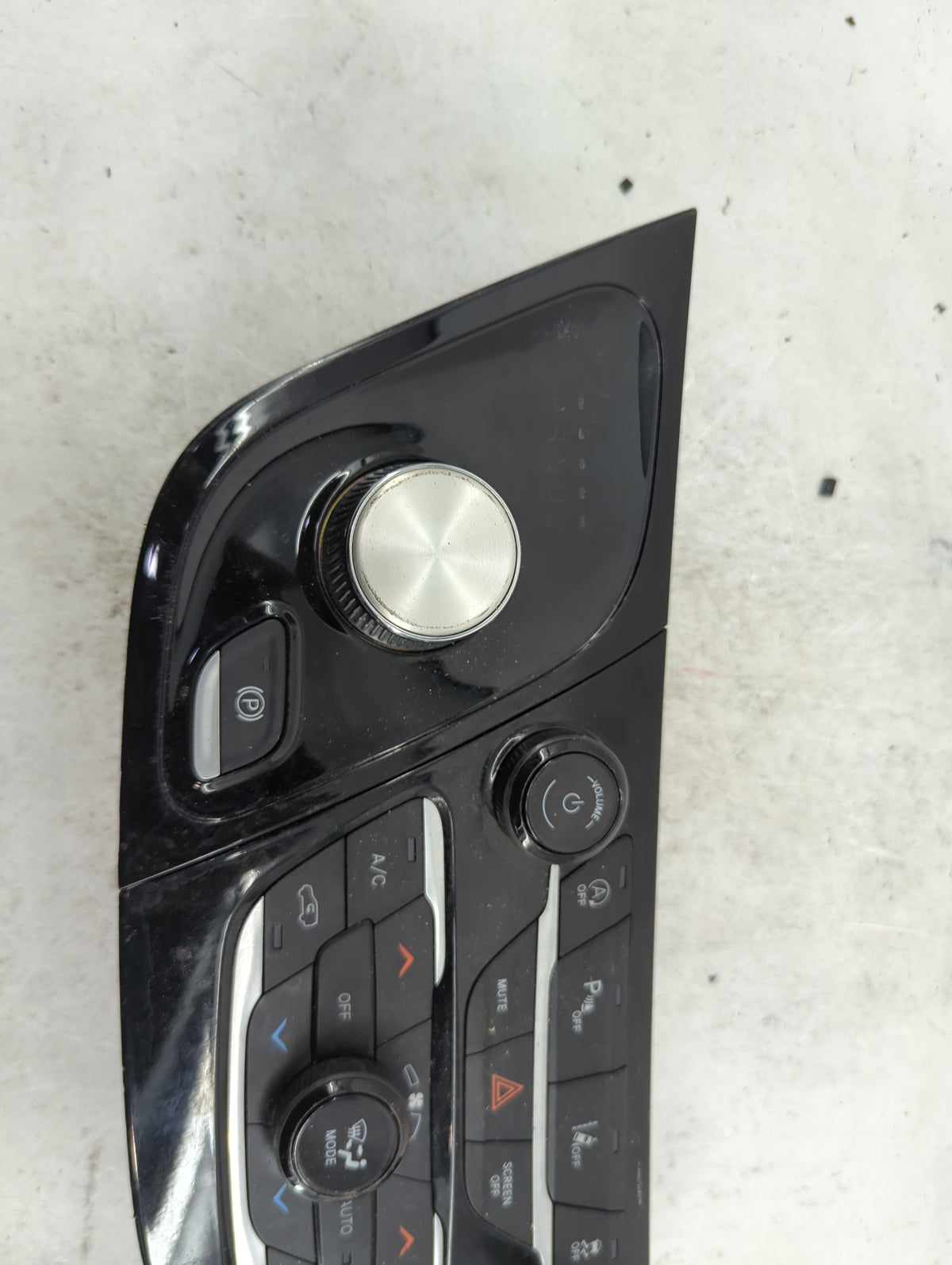 2021-2022 Chrysler Pacifica Climate Control Module Temperature AC/Heater Replacement P/N:P6XY191X8AB Fits Fits 2021 2022 OEM