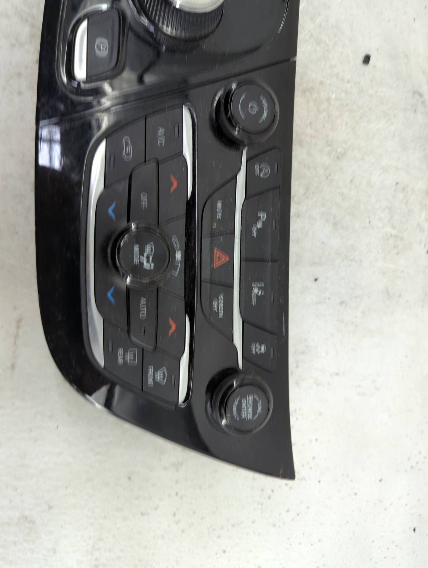 2021-2022 Chrysler Pacifica Climate Control Module Temperature AC/Heater Replacement P/N:P6XY191X8AB Fits Fits 2021 2022 OEM