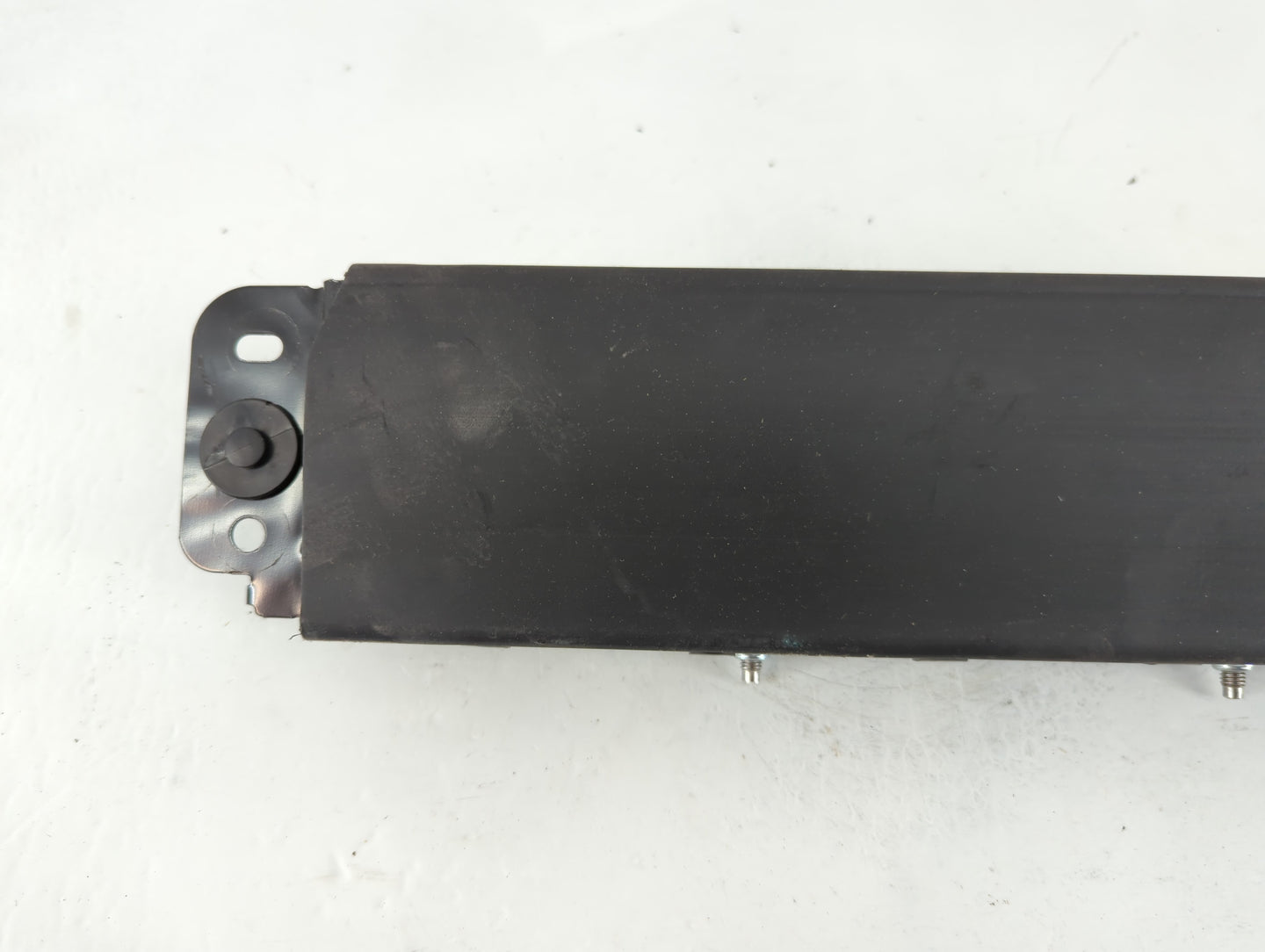 2017-2022 Chrysler Pacifica Air Bag Driver Left Knee OEM Fits Fits 2017 2018 2019 2020 2021 2022 OEM Used Auto Parts - Oemus