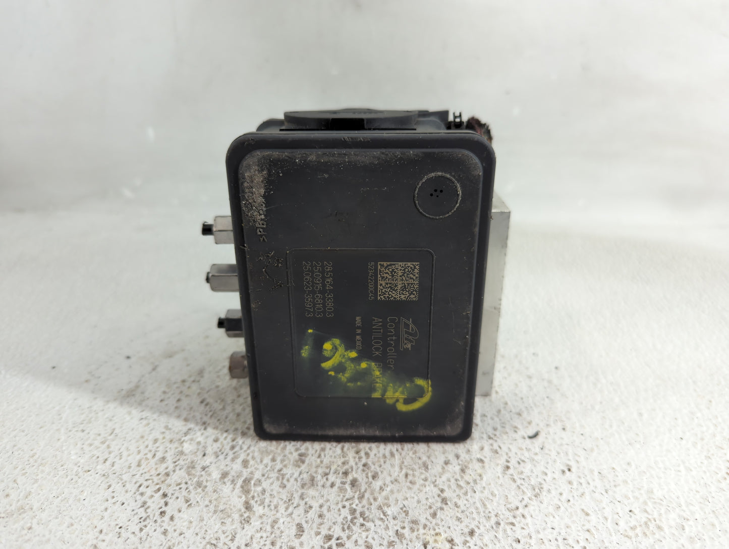 2018-2022 Dodge Challenger ABS Pump Control Module Replacement P/N:P68621136AA Fits Fits 2018 2019 2020 2021 2022 OEM Used A