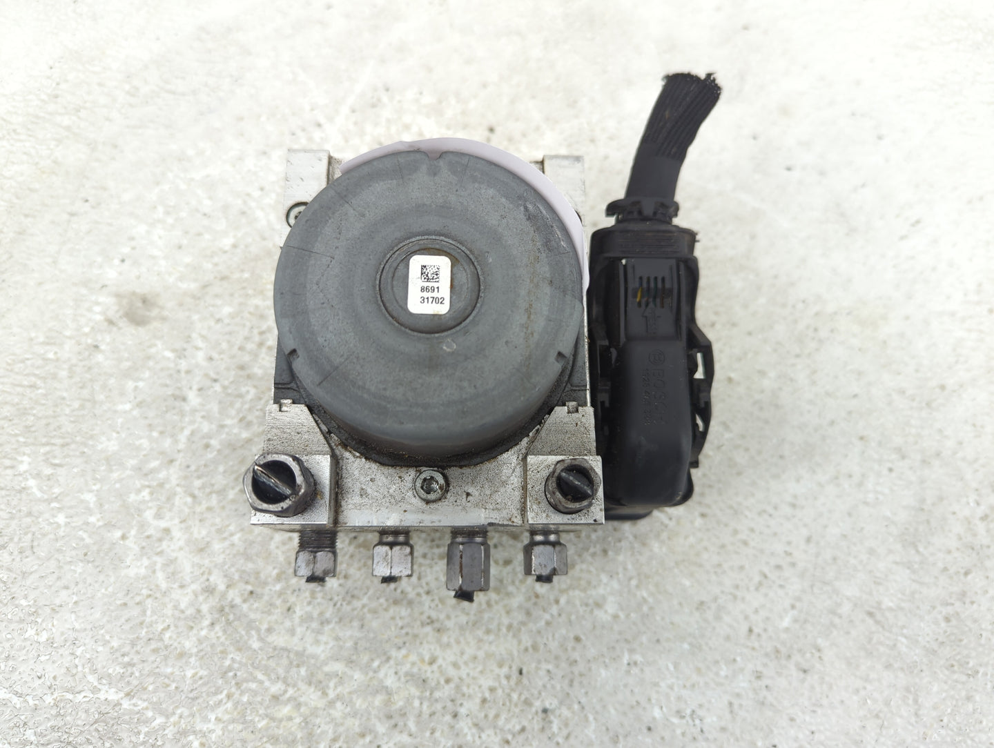 2018-2022 Dodge Challenger ABS Pump Control Module Replacement P/N:P68500121AB Fits Fits 2018 2019 2020 2021 2022 OEM Used A